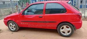 Ford Fiesta 2006 Red