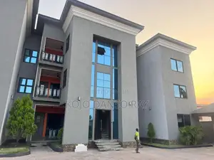 3bdrm Apartment in Pandak Agency, Achimota for rent