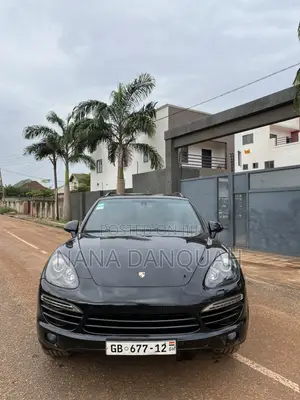 Porsche Cayenne 2012 Black