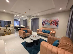 Furnished 6bdrm Townhouse / Terrace in Airport West for rent