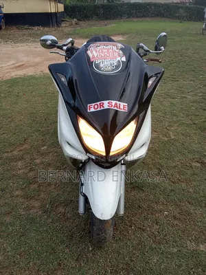 Yamaha Majesty 2017 White