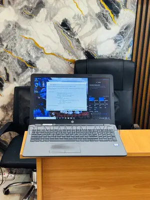Laptop HP 250 G6 4GB Intel Core i5 HDD 500GB