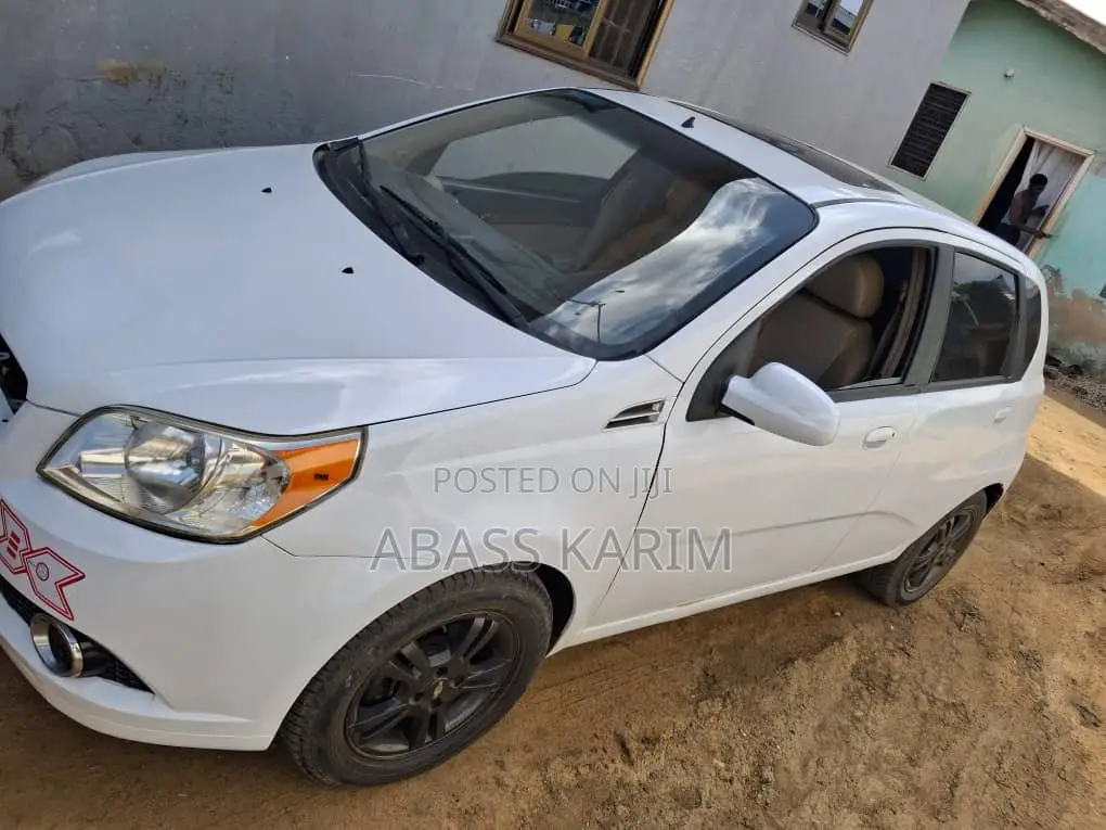 Chevrolet Aveo 1.2 Hatchback 3dr 2011 White
