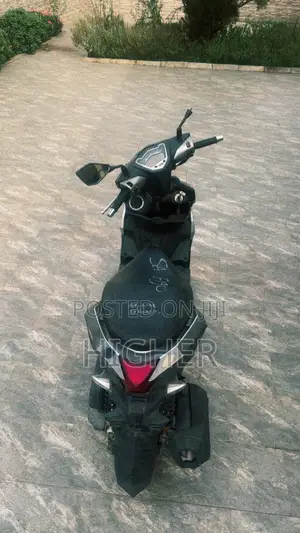 Piaggio Scooter 2024 Gray