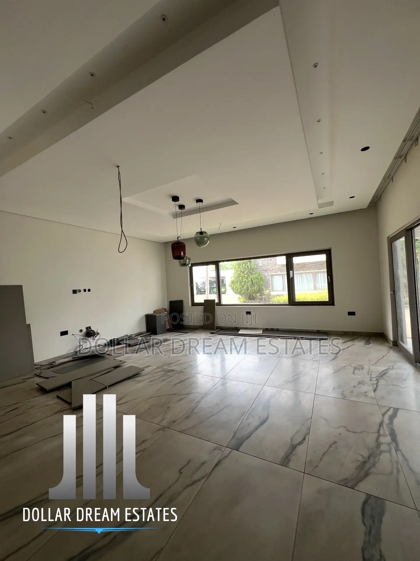 4bdrm House in Airport Residential Area for sale