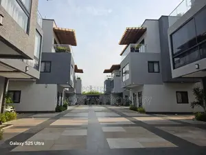 Furnished 5bdrm Townhouse / Terrace in Airport Residential Area