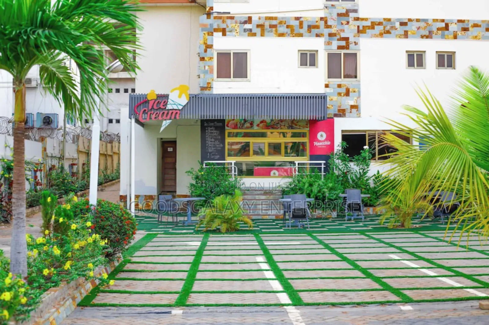 104 Rooms Beautiful Property With Conference Rooms for Sale