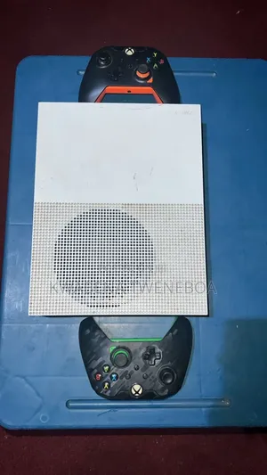 Xbox One S