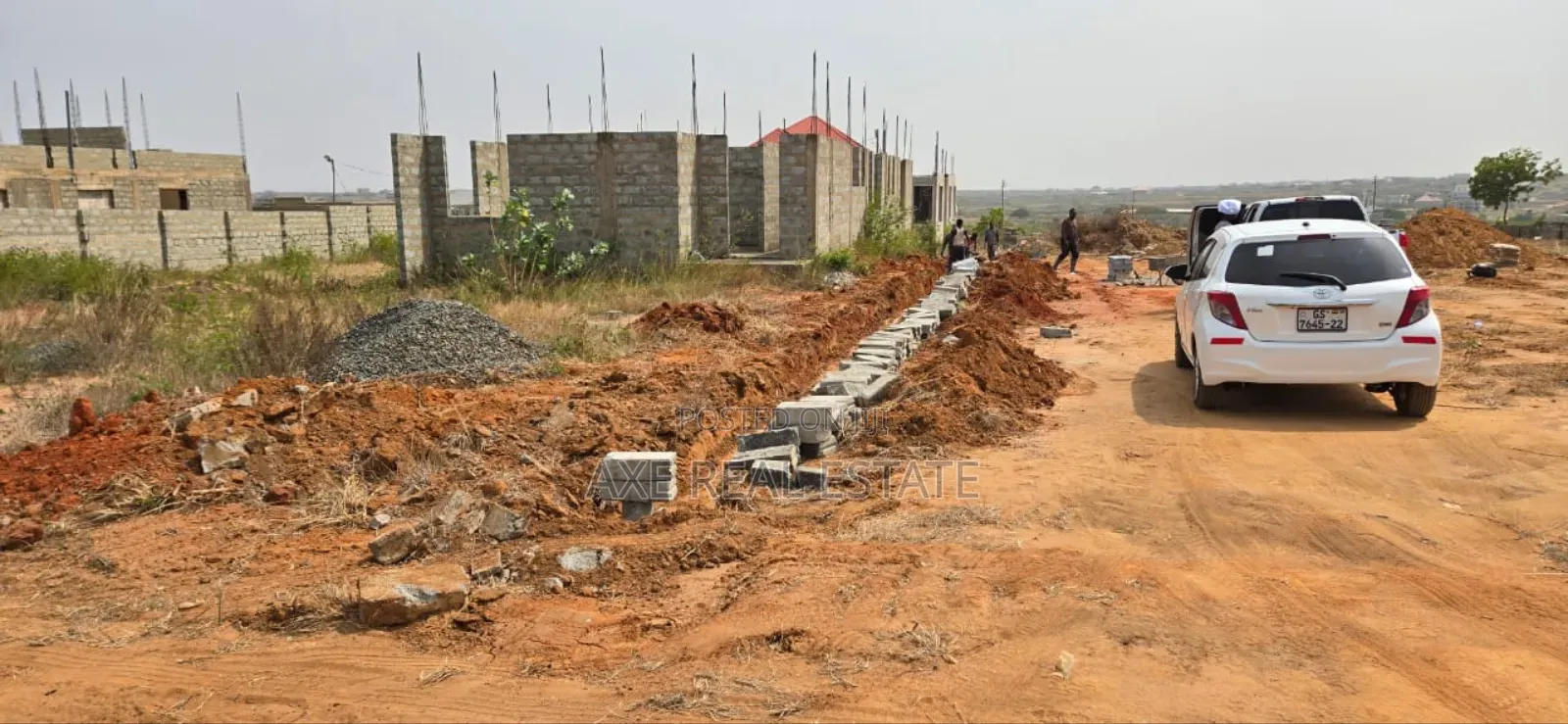 Tema Community 25 - Huge Price Slash Off Plots.