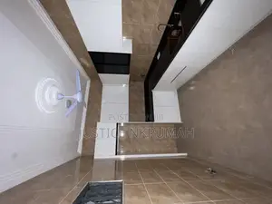 1bdrm Apartment in Mr Justice Estate, Top Base for rent