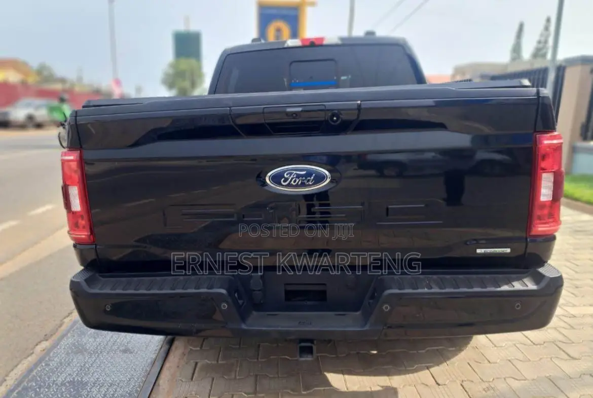 Ford F-150 XLT 2022 Black