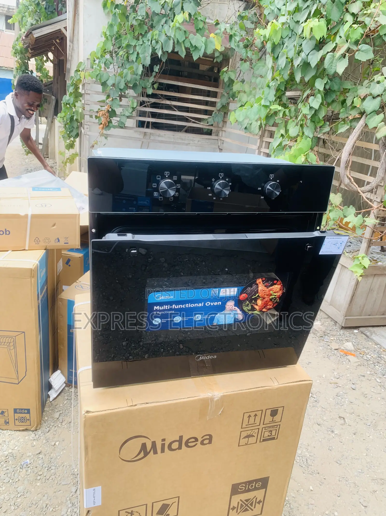 Get a New 65m80m1004bkv 65l 60cm Built in Microwave