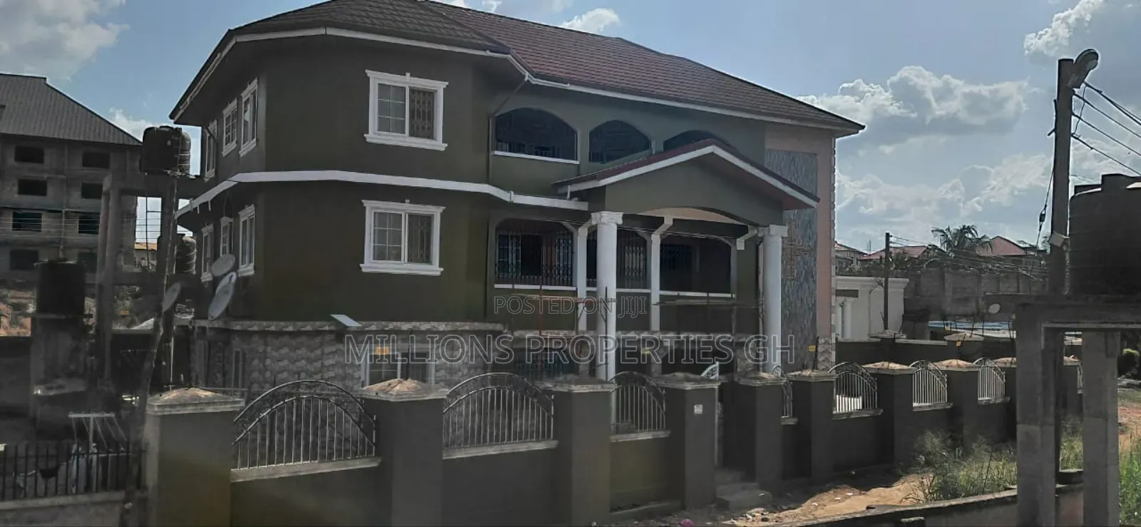 12bdrm Block of Flats in Millions Properties, Kumasi Metropolitan