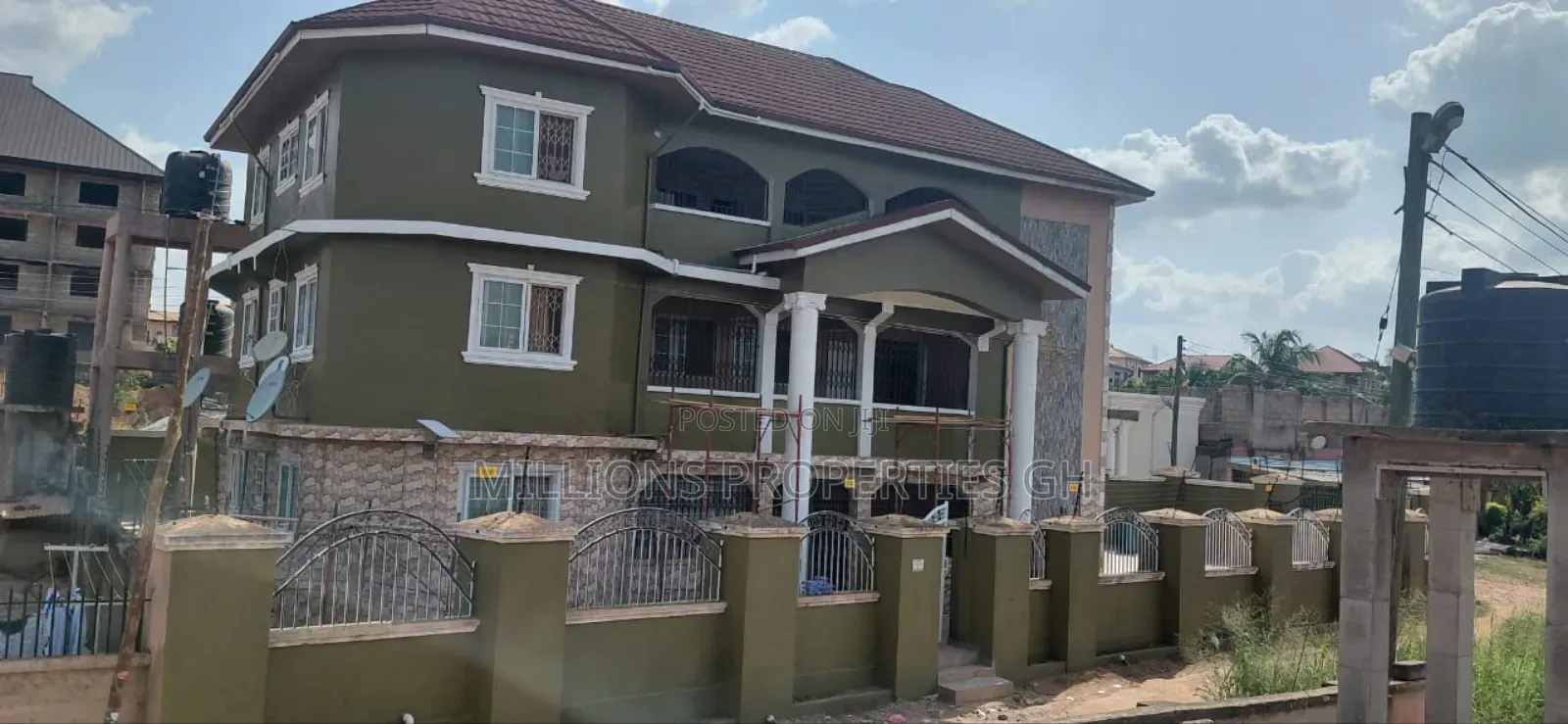 12bdrm Block of Flats in Millions Properties, Kumasi Metropolitan