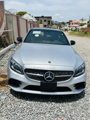 Mercedes-Benz C300 2020 Silver