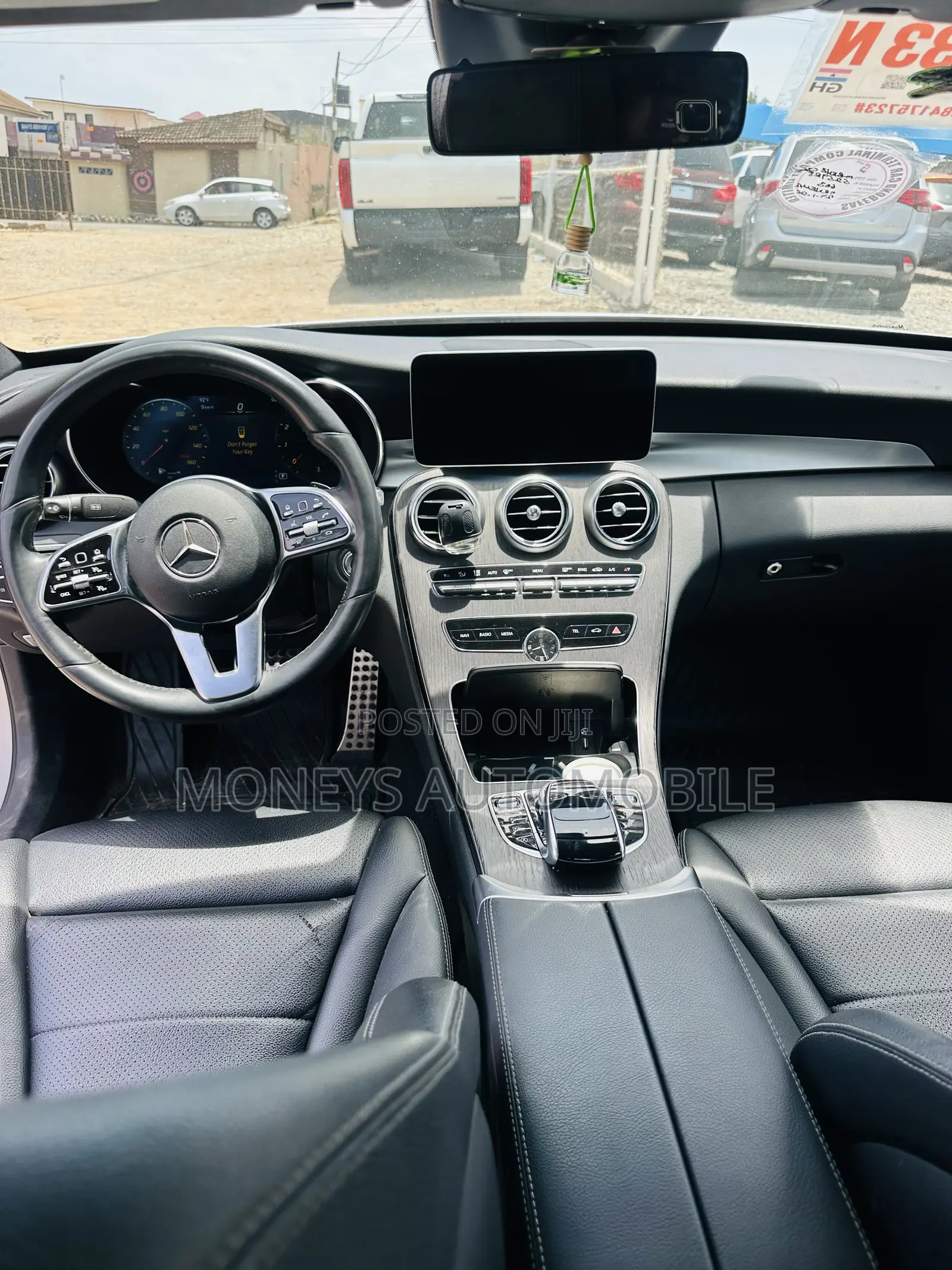 Mercedes-Benz C300 2020 Silver