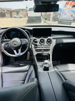 Mercedes-Benz C300 2020 Silver