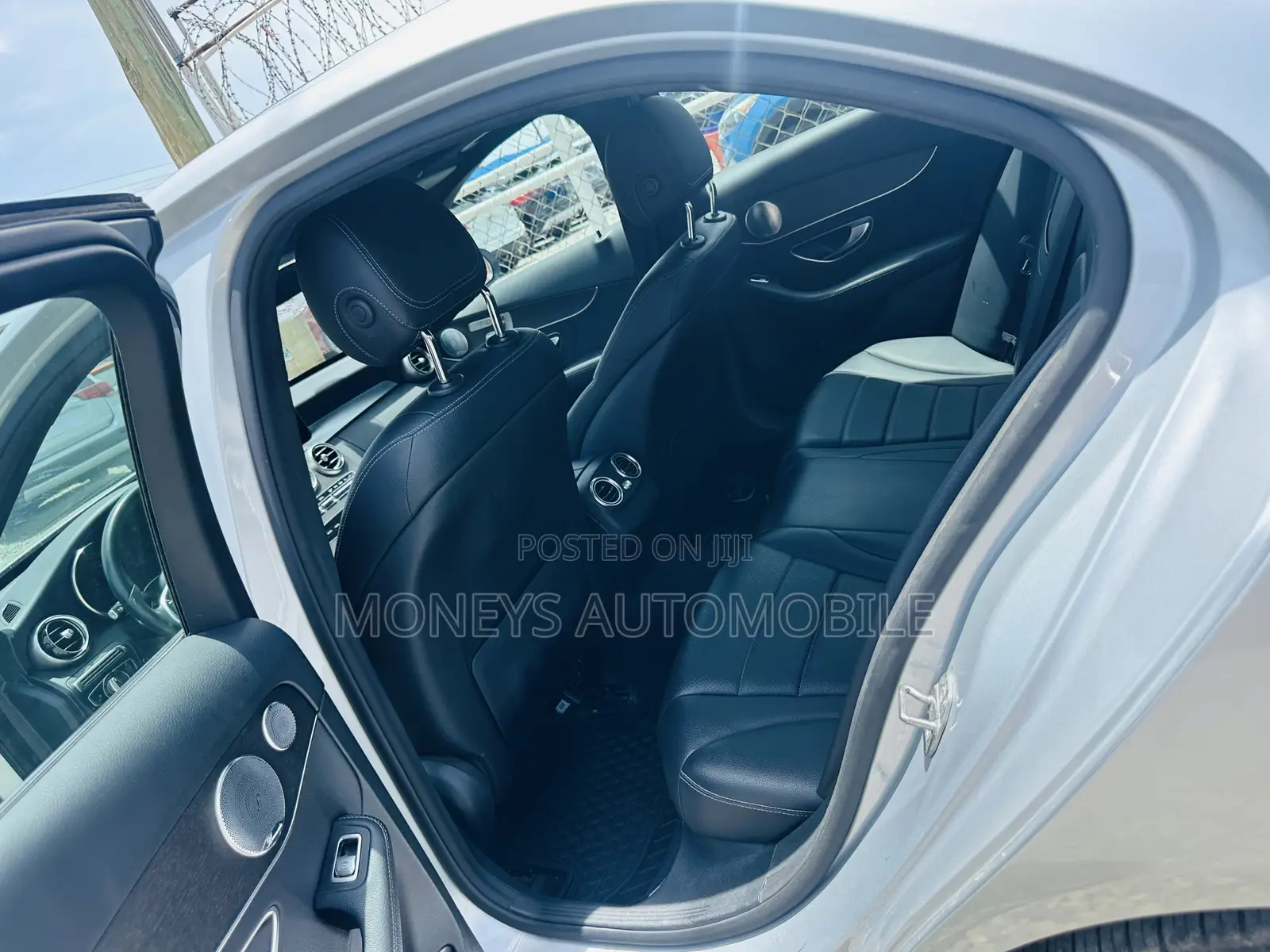Mercedes-Benz C300 2020 Silver