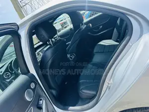 Mercedes-Benz C300 2020 Silver