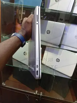 Laptop HP 15-dy1032wm 8GB Intel Core i5 SSD 256GB