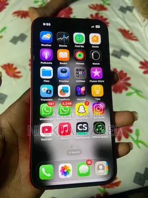New Apple iPhone 13 128 GB Red