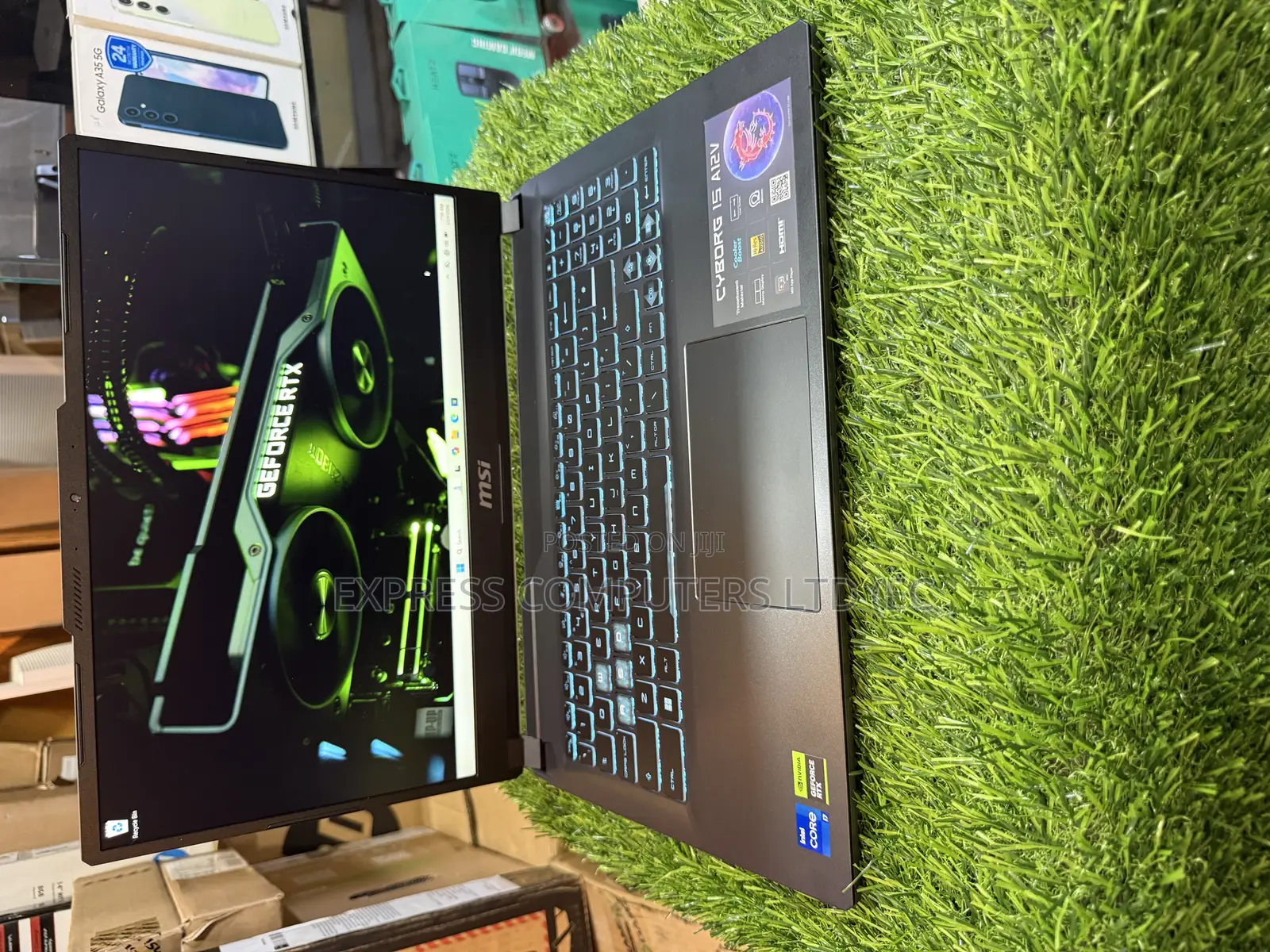 Laptop MSI Cyborg 15 24GB Intel Core i7 SSD 1T