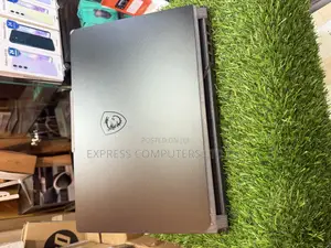 Laptop MSI Cyborg 15 24GB Intel Core i7 SSD 1T