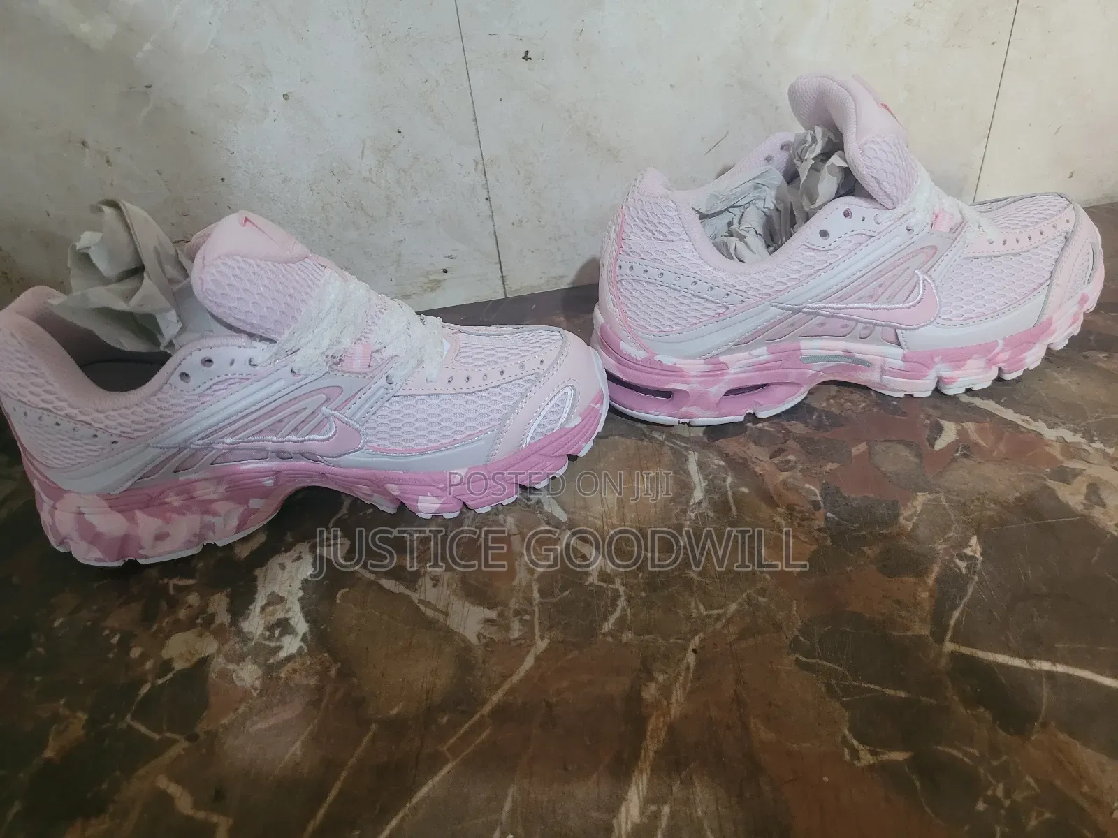 Nike Sneakers