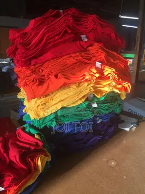Plain Original Gildan T-Shirt