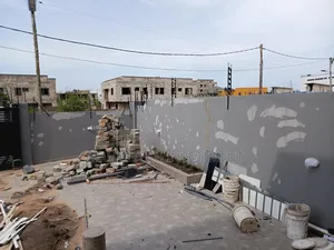 4bdrm Duplex in School Junction for sale