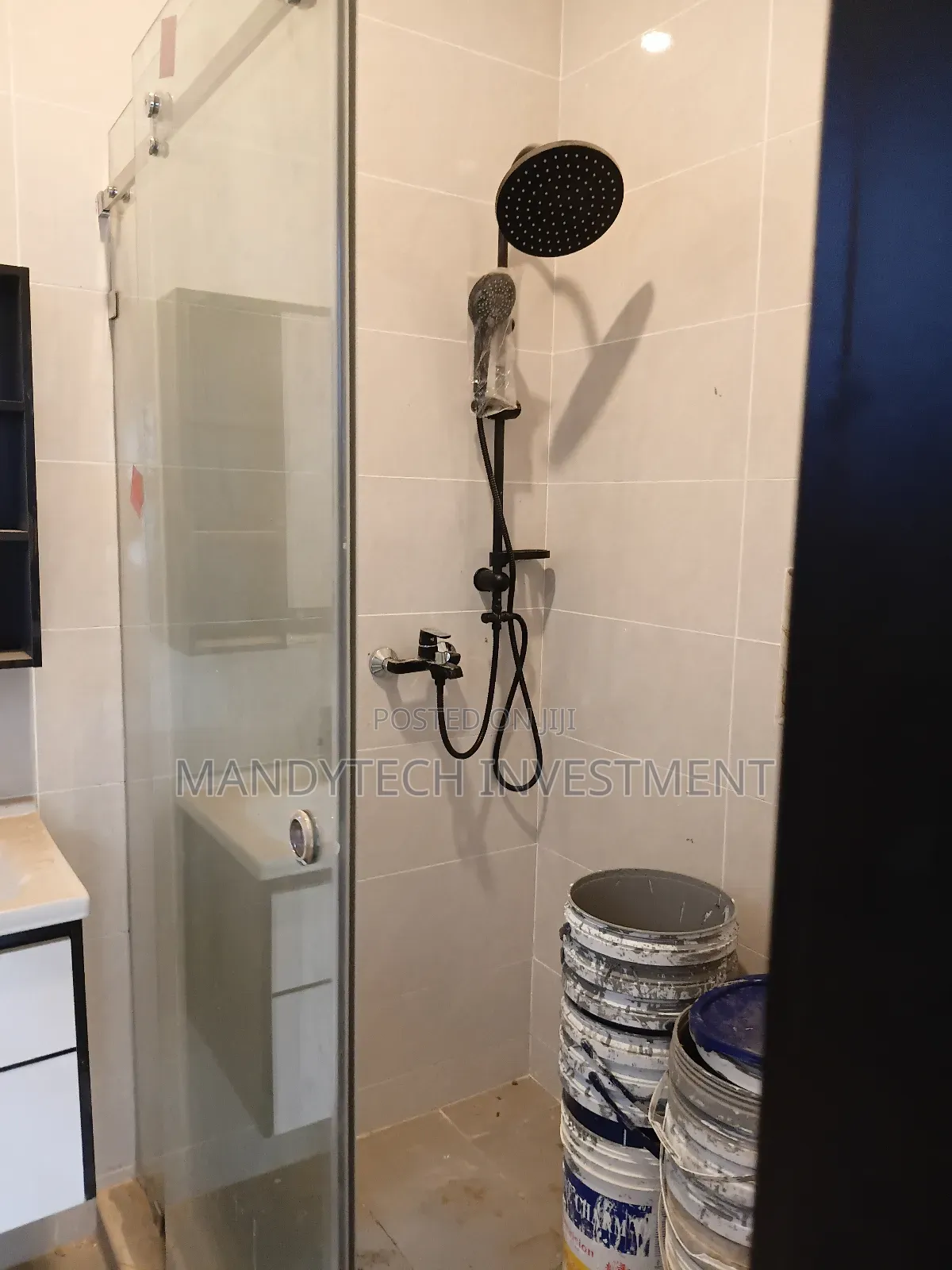4bdrm Duplex in School Junction for sale