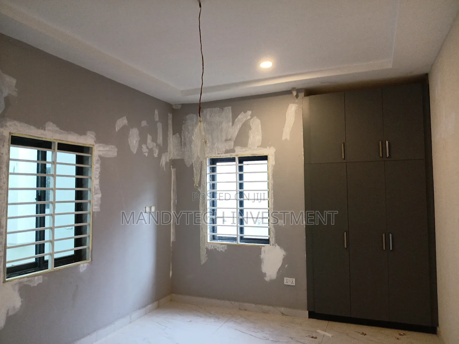 4bdrm Duplex in School Junction for sale