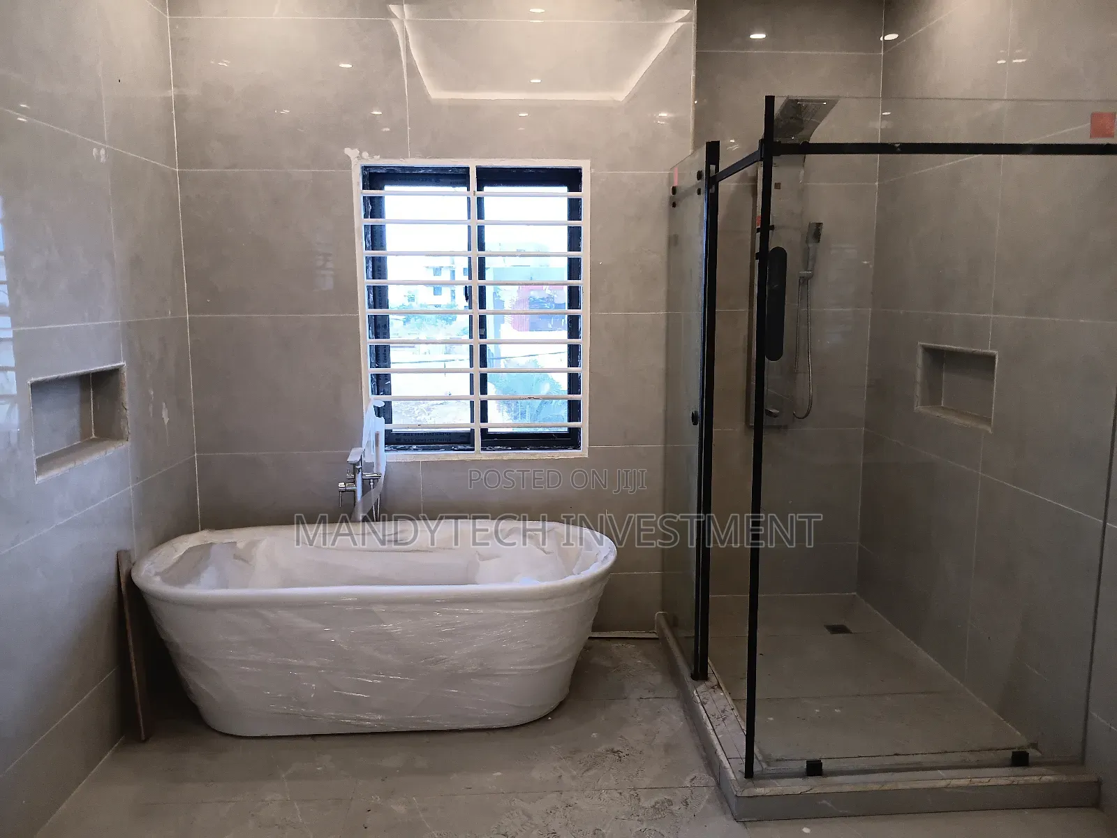 4bdrm Duplex in School Junction for sale