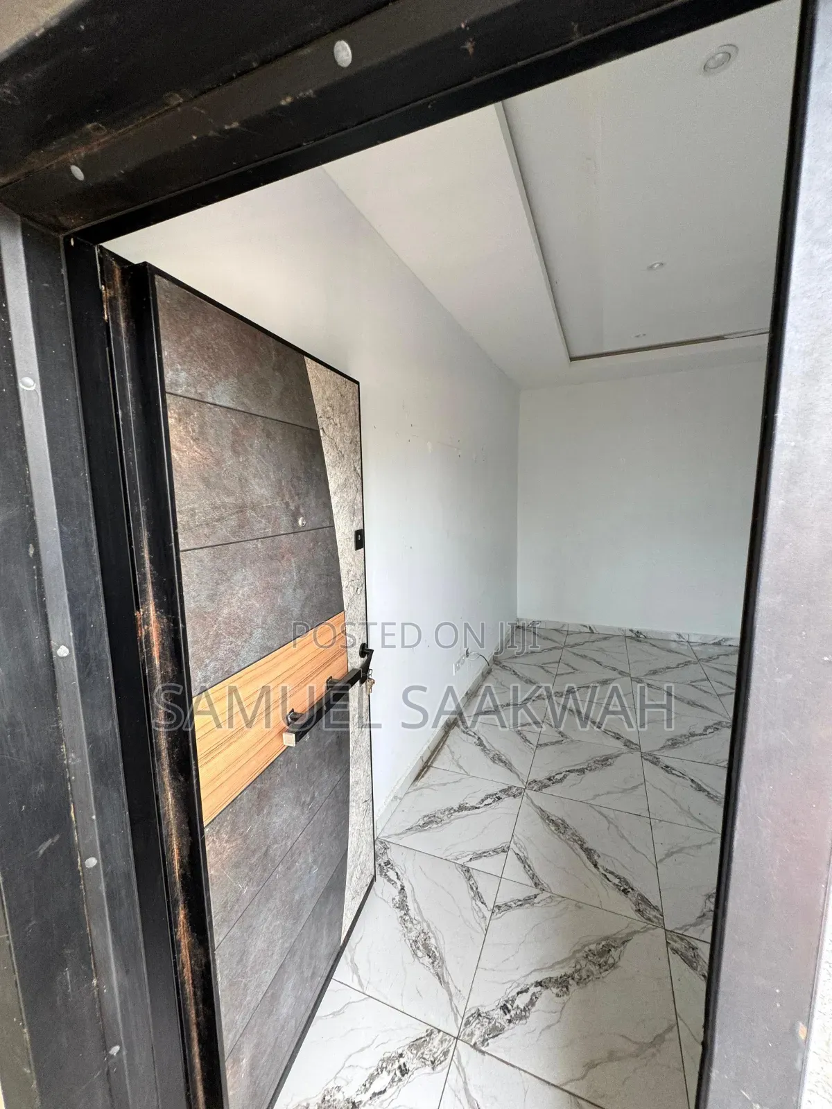 2bdrm Apartment in Achimota, Mile 7 for rent
