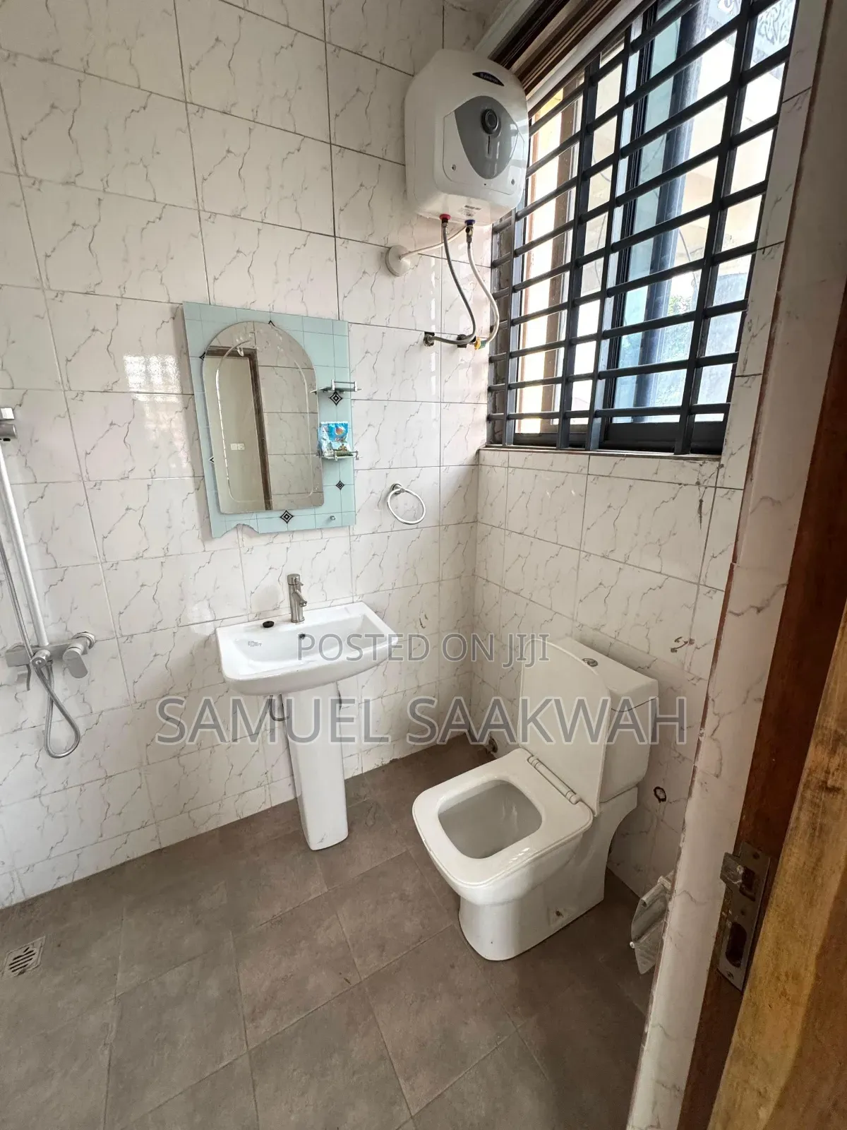 2bdrm Apartment in Achimota, Mile 7 for rent