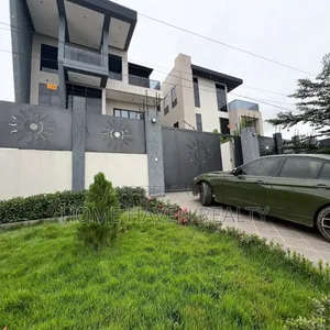 5bdrm House in East Airport, Manet Junction for sale
