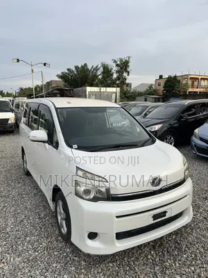 Toyota Voxy 2012 White
