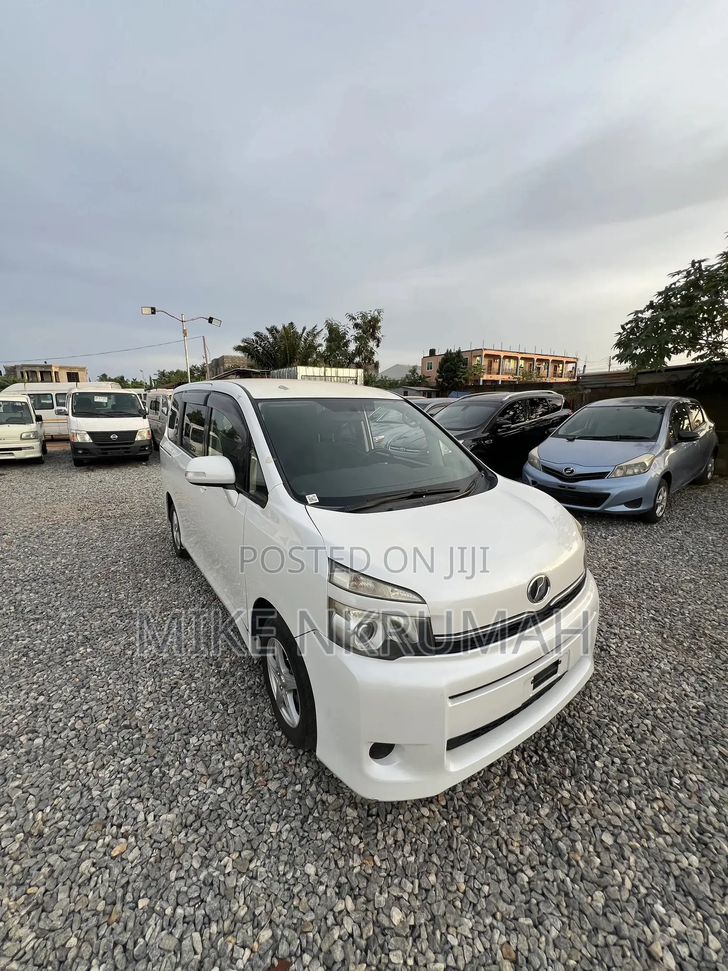 Toyota Voxy 2012 White