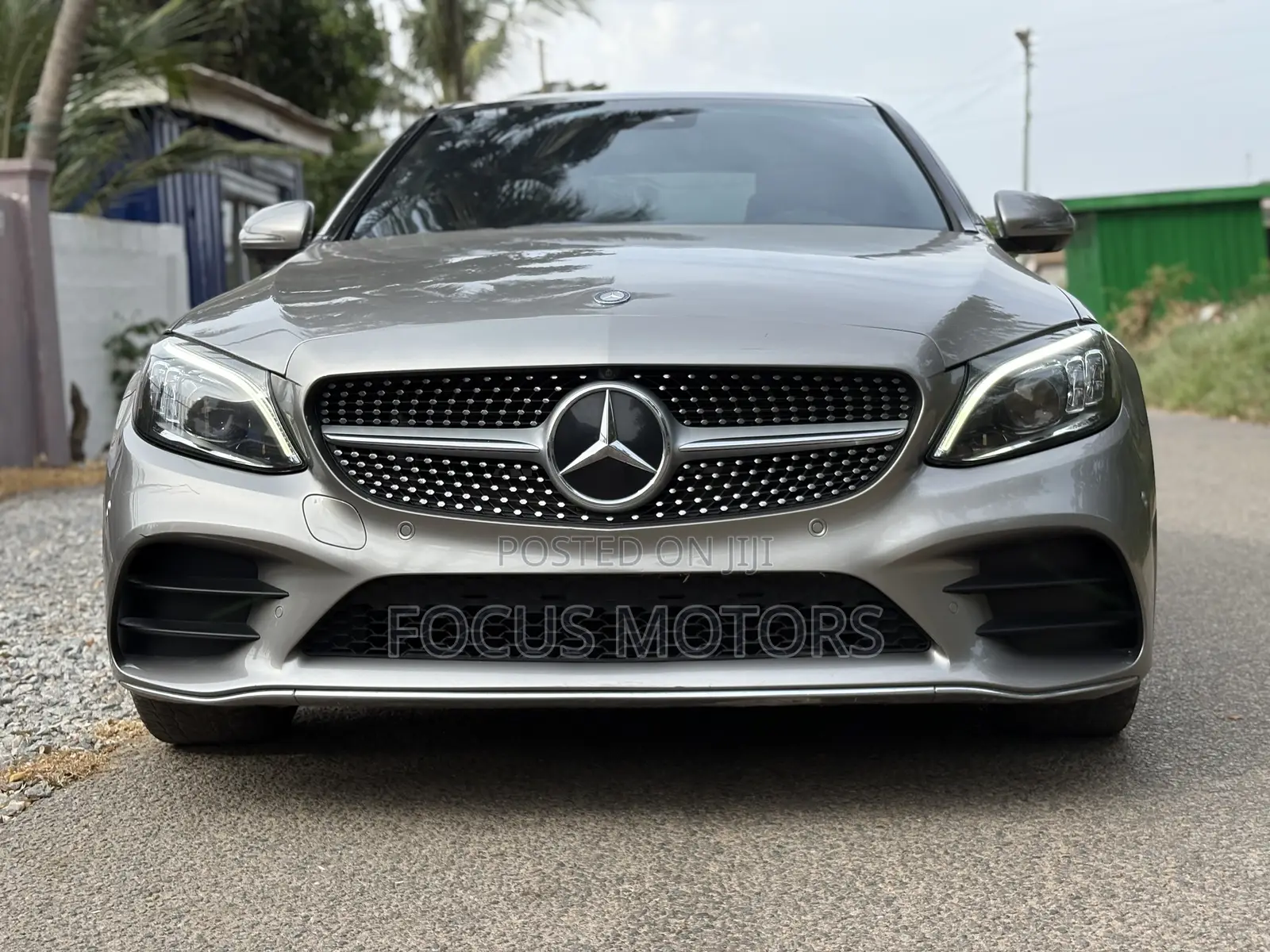 Mercedes-Benz C300 2020 Brown