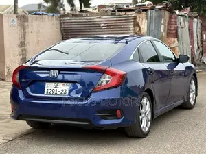 Honda Civic 2016 Blue