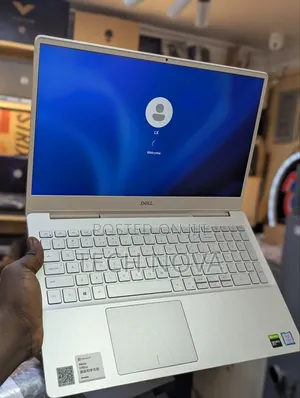 Laptop Dell Inspiron 15 7586 16GB Intel Core i7 SSD 512GB