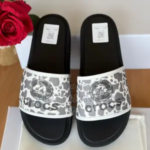 Crocs Comfortable Palm Slippers