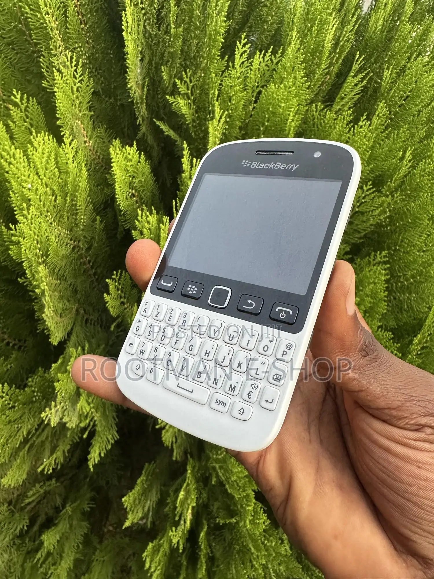 BlackBerry 9720 White