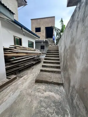 1bdrm Apartment in Burma Camp for rent