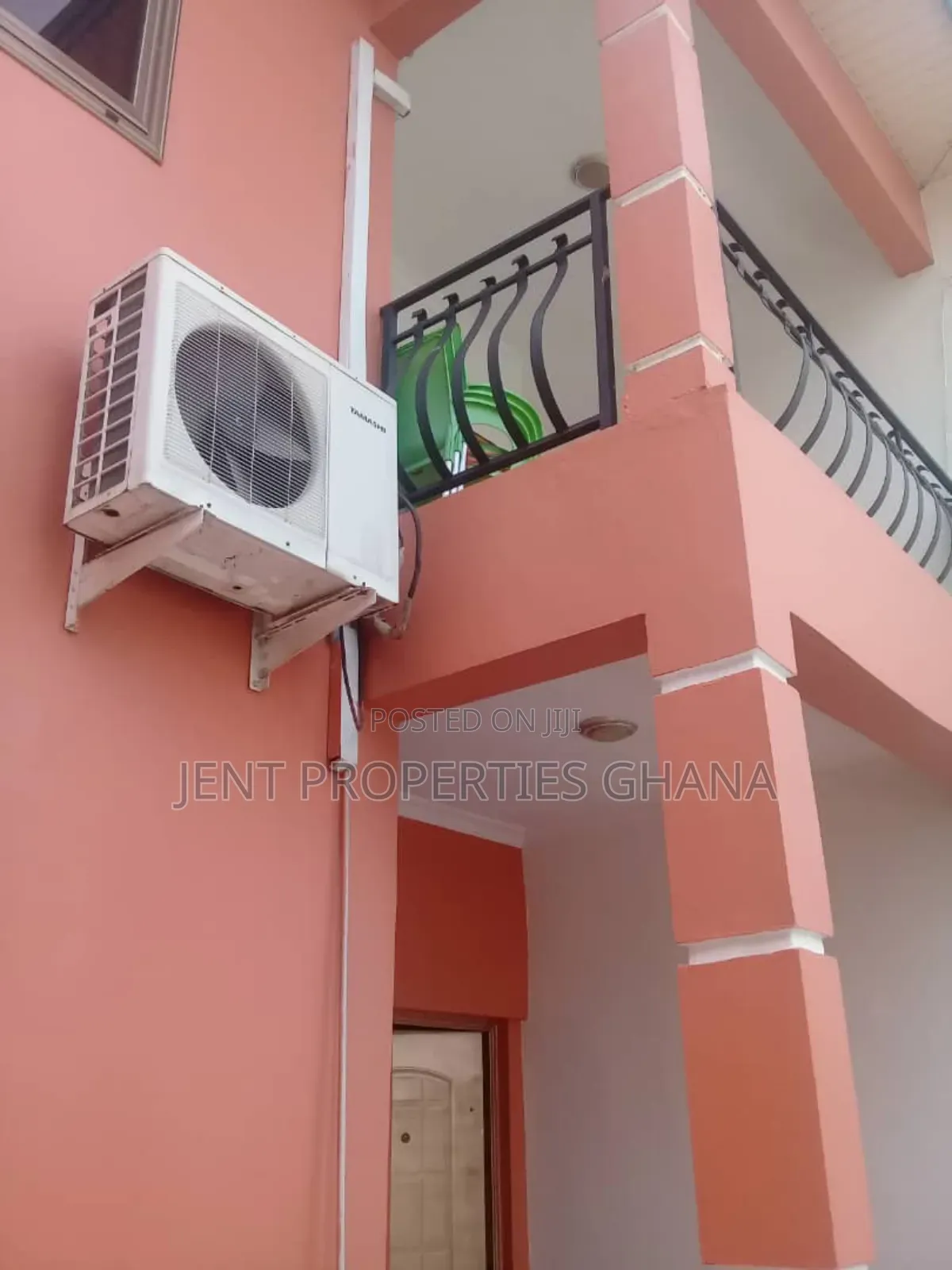 5bdrm House in Dzorwulu for sale