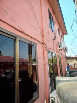 5bdrm House in Dzorwulu for sale