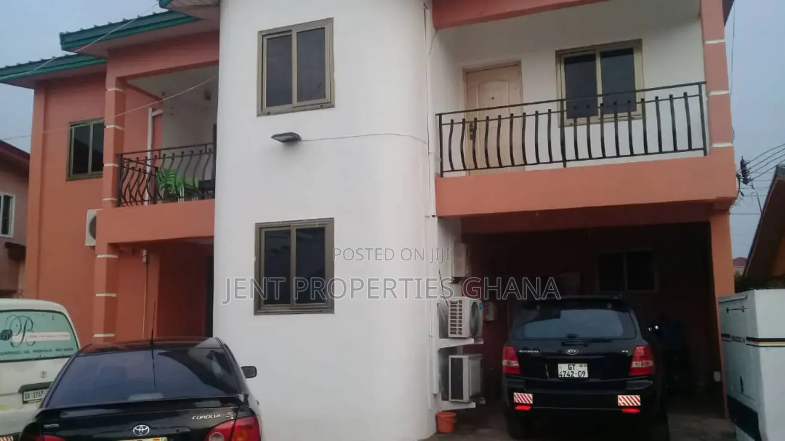 5bdrm House in Dzorwulu for sale