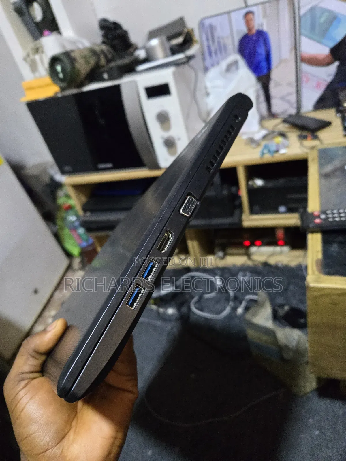 Laptop Toshiba A50 4GB Intel Core i3 HDD 500GB