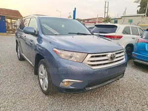 Toyota Highlander 3.5L 4WD 2013 Blue