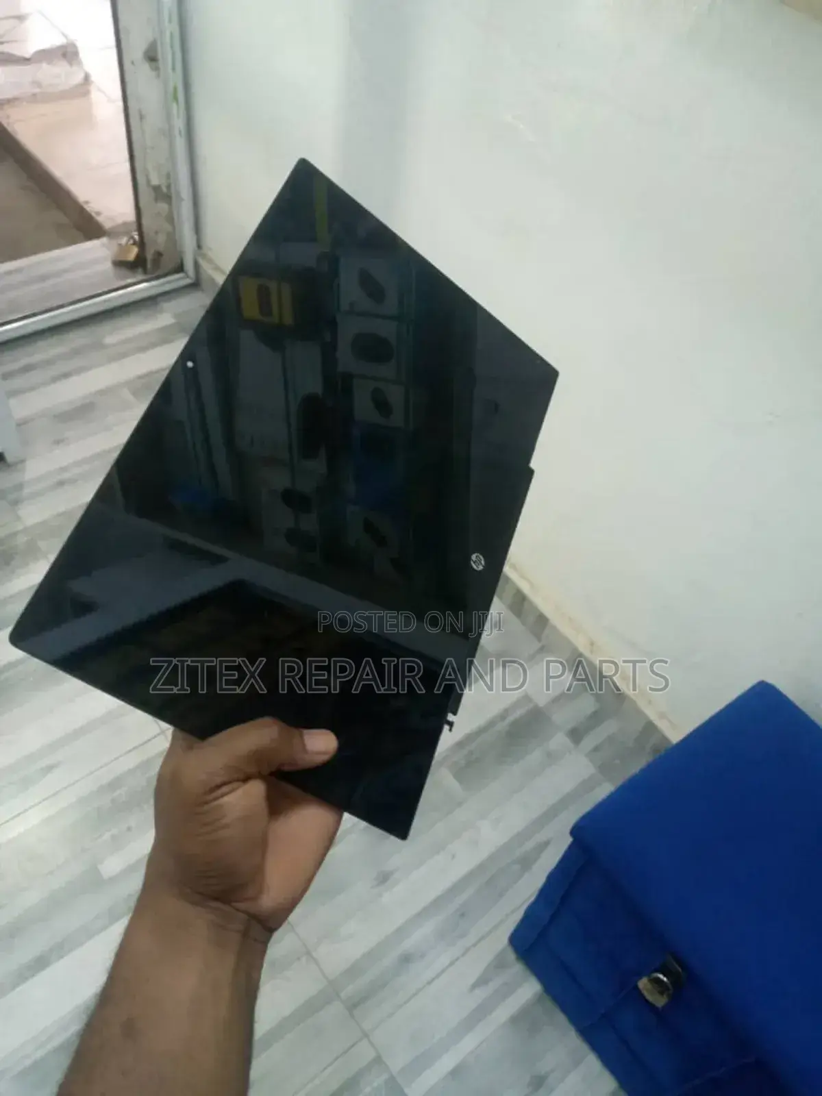 Laptop Screen Fixing